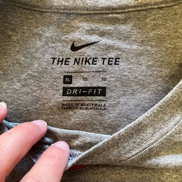 Boston Red Sox, MENS Short Sleeve Nike Dri-Fit T Shirt - Picture 2 of 3